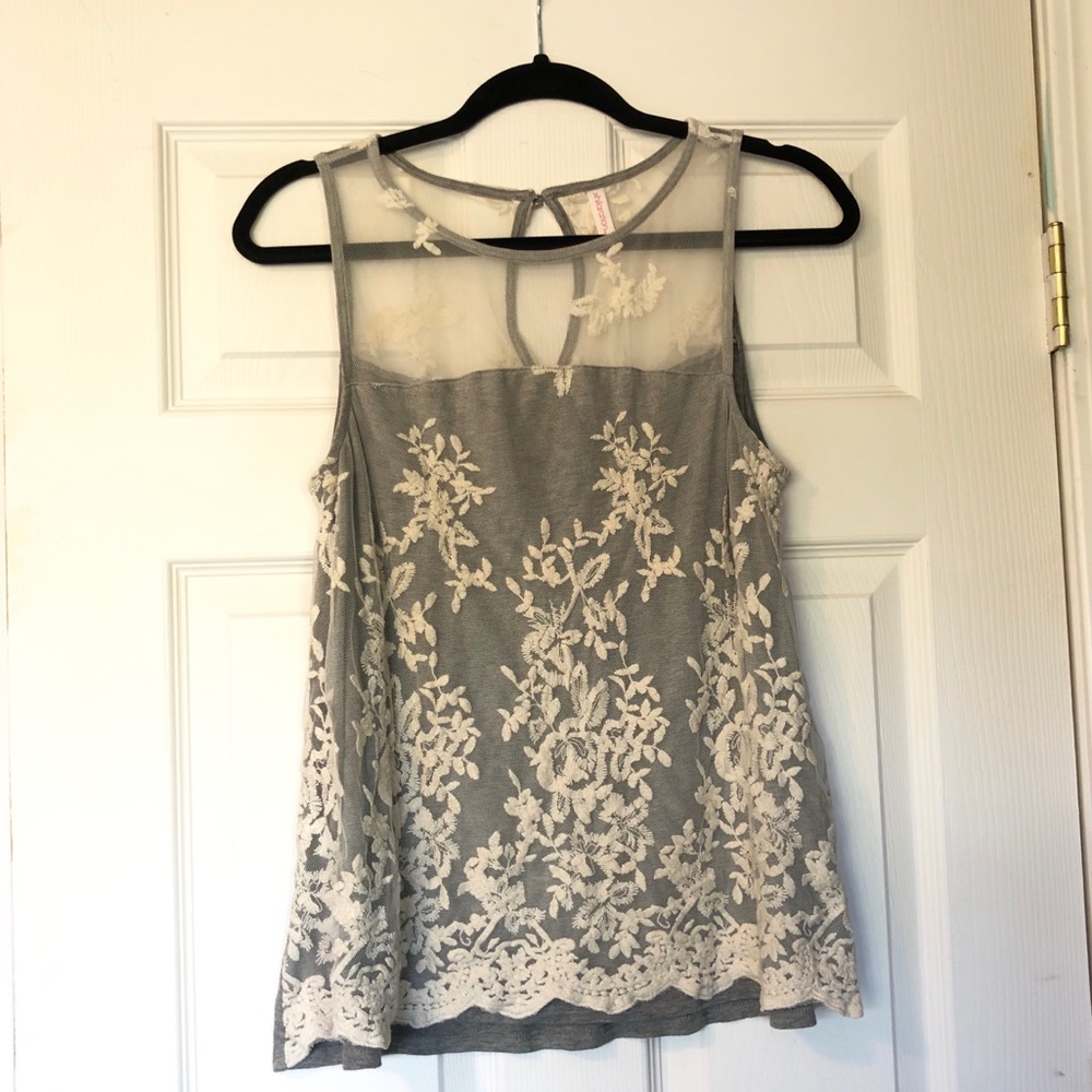 Xhilaration Embroidered tank top EUC